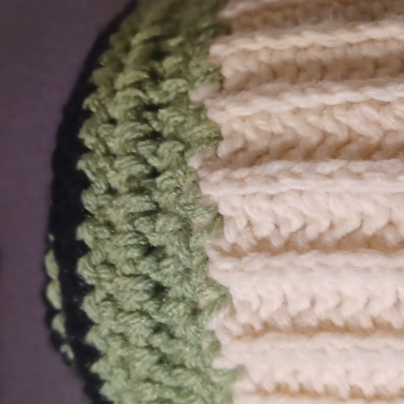 🍀Cream/Mint green/black Infinity scarf handmade (111023A). - Picture 3 of 4